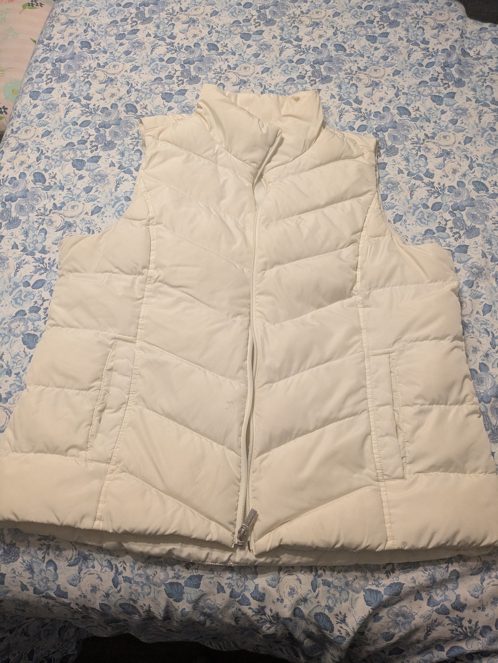 Lands' End Down Cream Quilted Puffer Vest